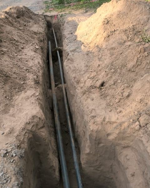 Colocación de cañerías de red de agua potable en El Quebrachal, Salta